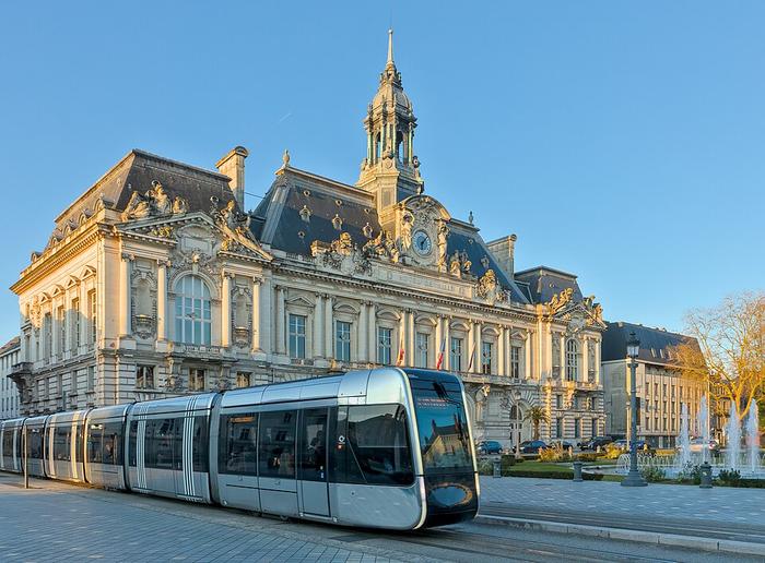 Tours - Immobilier - CENTURY 21 Centre Habitat - Hôtel de Ville et tramway, place Jean Jaurès