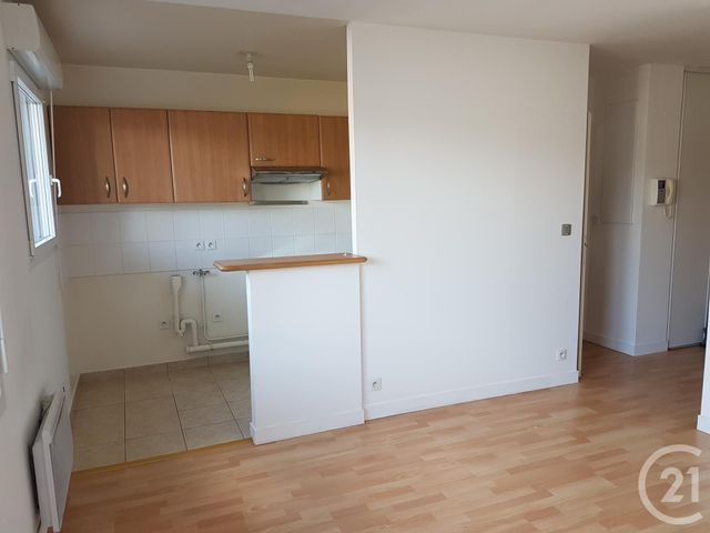 Appartement F2 à louer - 2 pièces - 40.32 m2 - TOURS - 37 - CENTRE - Century 21 Centre Habitat Appartement F2 à louer - 2 pièces - 40.32 m2 - TOURS - 37 - CENTRE - Century 21 Centre Habitat