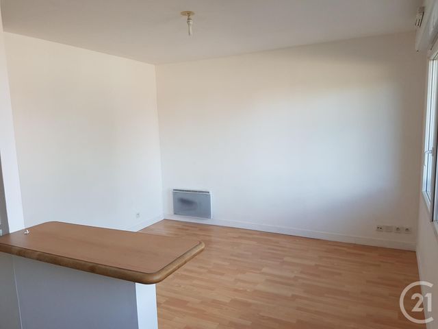 Appartement F2 à louer - 2 pièces - 40.32 m2 - TOURS - 37 - CENTRE - Century 21 Centre Habitat Appartement F2 à louer - 2 pièces - 40.32 m2 - TOURS - 37 - CENTRE - Century 21 Centre Habitat