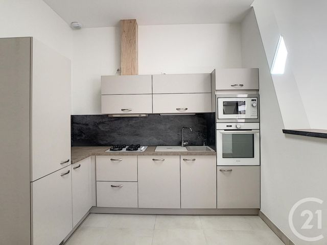 Appartement F3 à louer - 3 pièces - 99.47 m2 - ROCHECORBON - 37 - CENTRE - Century 21 Centre Habitat Appartement F3 à louer - 3 pièces - 99.47 m2 - ROCHECORBON - 37 - CENTRE - Century 21 Centre Habitat