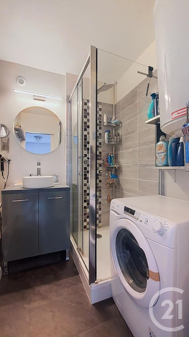 Appartement T2 à vendre - 2 pièces - 44.0 m2 - ST CYR SUR LOIRE - 37 - CENTRE - Century 21 Centre Habitat