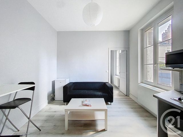 Afficher la photo en grand Appartement F2 à louer - 2 pièces - 28.0 m2 - TOURS - 37 - CENTRE - Century 21 Centre Habitat