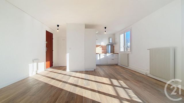 Appartement à vendre - 3 pièces - 66.0 m2 - LA RICHE - 37 - CENTRE - Century 21 Centre Habitat