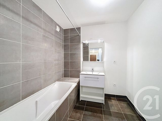 Appartement T3 à louer - 3 pièces - 71.76 m2 - TOURS - 37 - CENTRE - Century 21 Centre Habitat