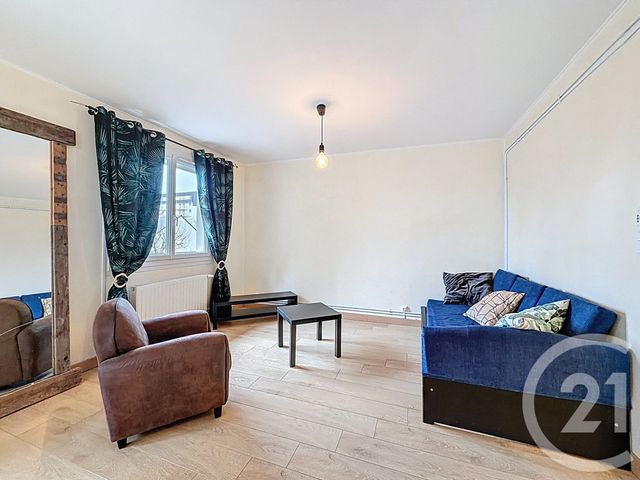 Appartement T2 à louer - 2 pièces - 61.18 m2 - ST CYR SUR LOIRE - 37 - CENTRE - Century 21 Centre Habitat