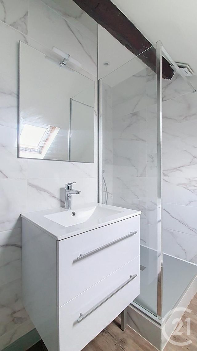 Appartement T2 à vendre - 2 pièces - 45.7 m2 - LA MEMBROLLE SUR CHOISILLE - 37 - CENTRE - Century 21 Centre Habitat