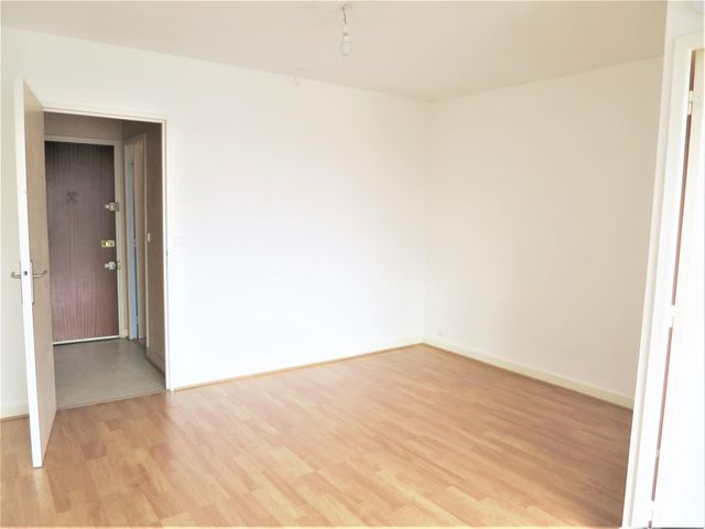 Appartement T1 à louer - 1 pièce - 28.24 m2 - LA RICHE - 37 - CENTRE - Century 21 Centre Habitat