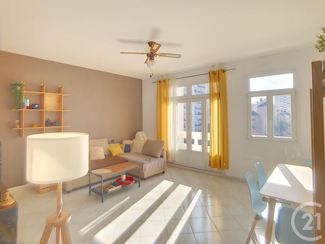 Appartement T2 à louer - 2 pièces - 51.11 m2 - TOURS - 37 - CENTRE - Century 21 Centre Habitat
